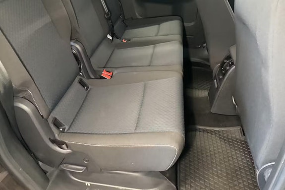 Volkswagen Caddy 18 of 30