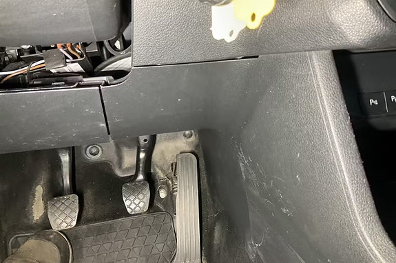Volkswagen Caddy 19 of 30