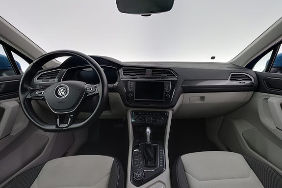 Volkswagen Tiguan 7 of 16