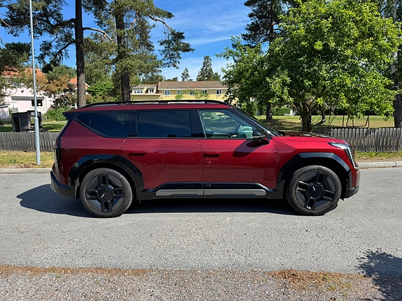 Kia EV9 3 of 5