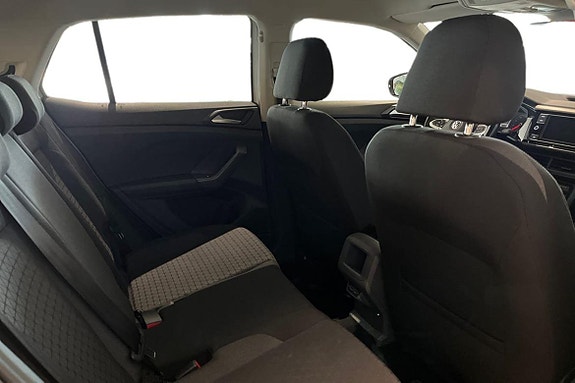 Volkswagen T-Cross 19 of 21