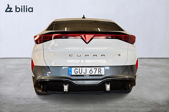 Cupra Tavascan 3 of 5