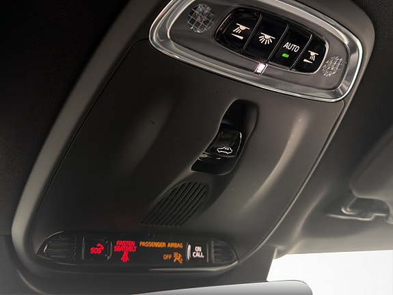 Volvo XC90 13 of 30