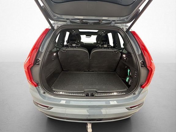 Volvo XC90 9 of 30