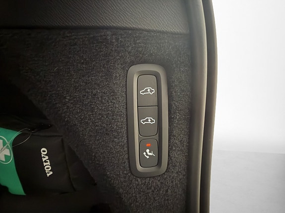 Volvo XC90 21 of 30