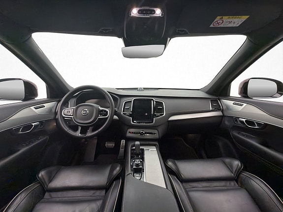 Volvo XC90 24 of 30