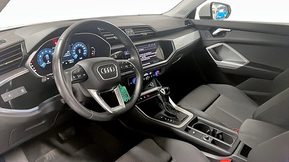 Audi Q3 7 of 13