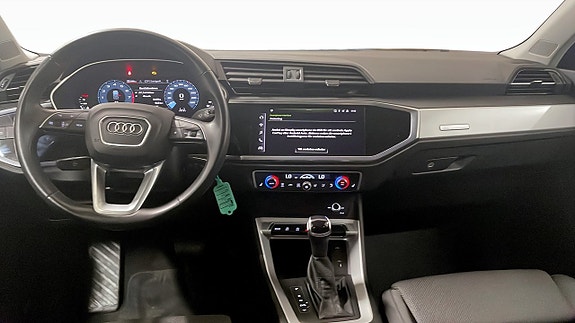 Audi Q3 10 of 13
