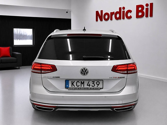 Volkswagen Passat Alltrack 4 of 5