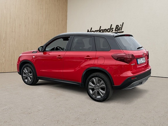 Suzuki Vitara 3 of 5