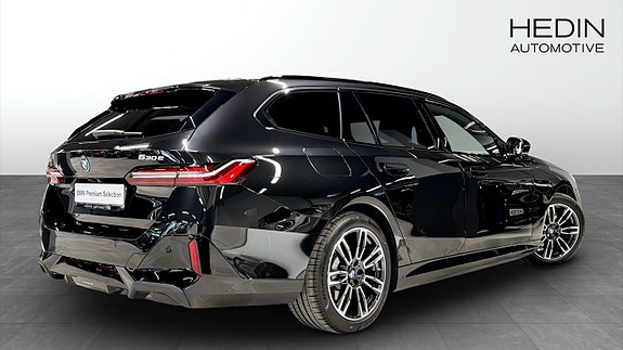 BMW 530e 2 of 5