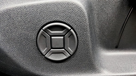 Volkswagen T-Roc 15 of 21
