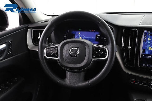 Volvo XC60 4 of 30