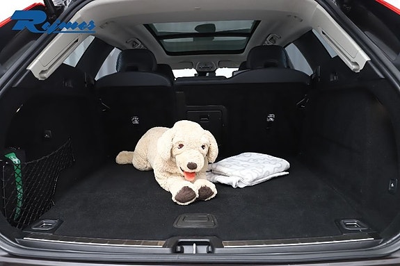Volvo XC60 23 of 30