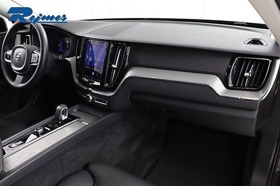 Volvo XC60 27 of 30