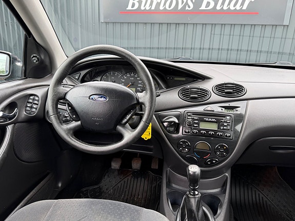 Ford Focus 8 of 9