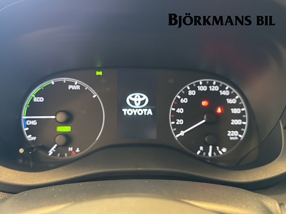 Toyota Yaris 10 of 15