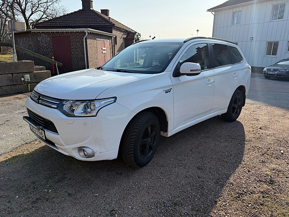 Mitsubishi Outlander 4 of 5