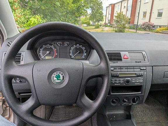 Skoda Fabia 3 of 5