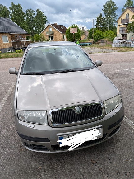 Skoda Fabia 2 of 5