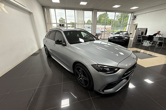 Mercedes-Benz C300 15 of 16
