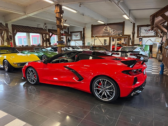 Chevrolet Corvette 26 of 26