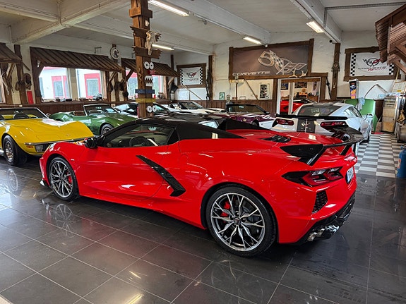 Chevrolet Corvette 10 of 26