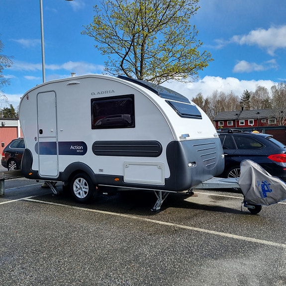 Adria Action 361 LH med Mover och elektriska stödben 2 of 5