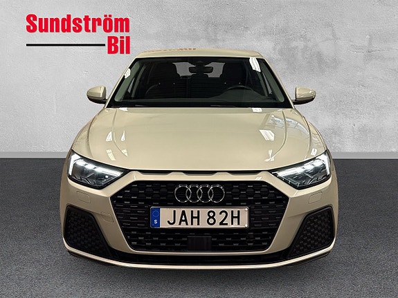Audi A1 8 of 24