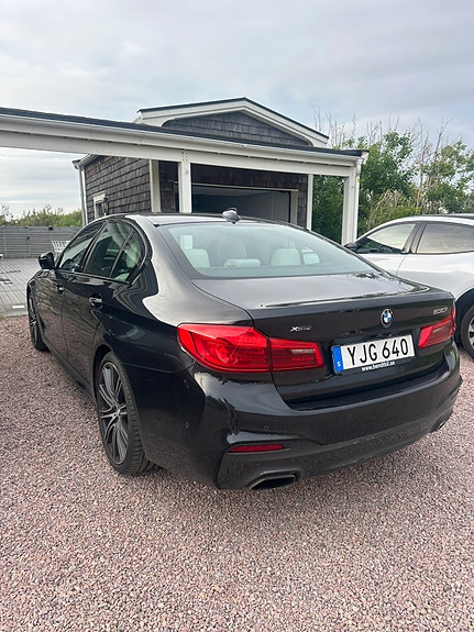 BMW 530i 2 of 5