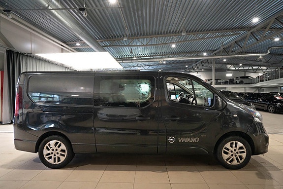 Opel Vivaro 6 of 21