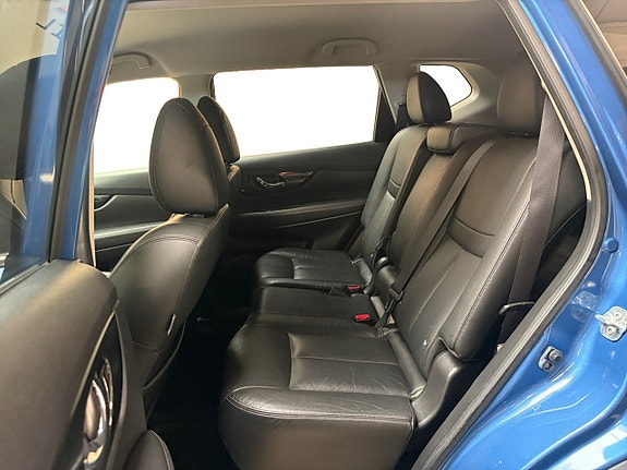 Nissan X-Trail 13 of 16