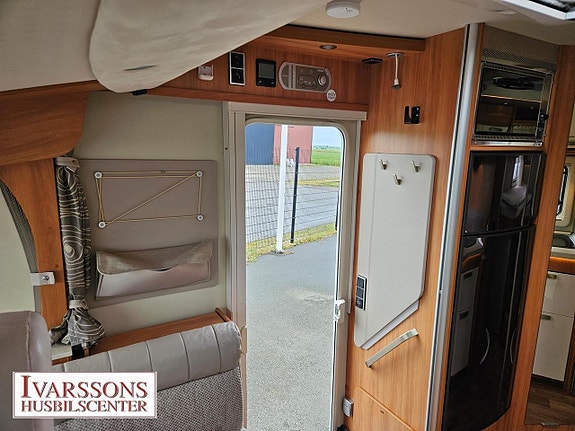 Hymer B 678 Bianco Line / Enkelsängar / Alde / AC bodel / 4500kg 9 of 23