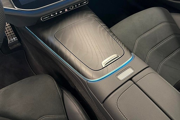 Mercedes-Benz E300 de 12 of 17