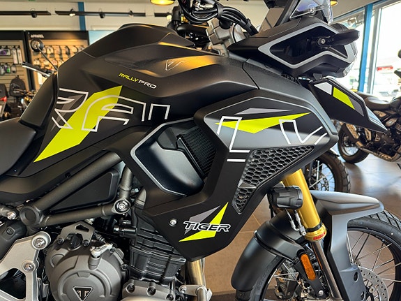 Triumph Tiger 1200 Desert Edition Kampanj till 30/9 18.000:- i tillbehör 4 of 5