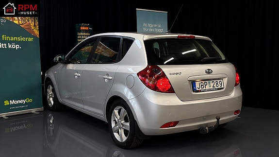 Kia Ceed 3 of 5