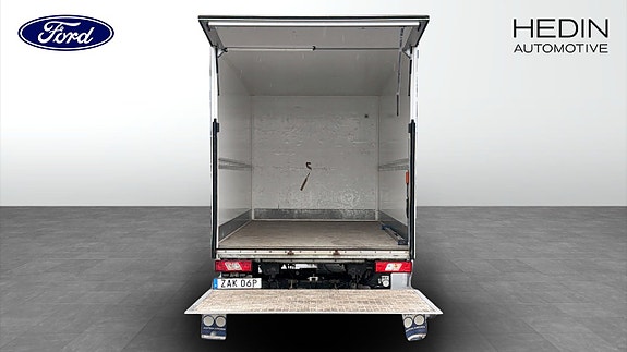 Ford Transit 7 of 11