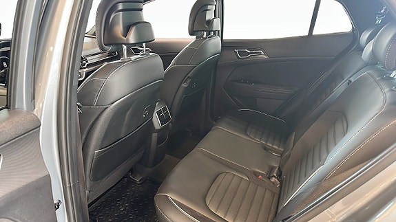 Kia Sportage 9 of 12