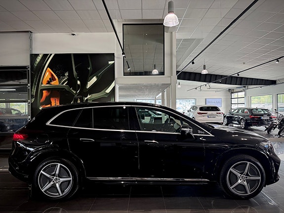 Mercedes-Benz EQS SUV 21 of 30