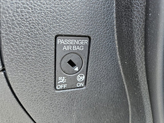 Volkswagen Caddy 22 of 25