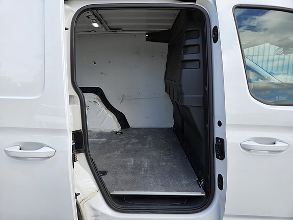 Volkswagen Caddy 13 of 25