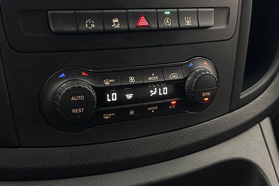 Mercedes-Benz Vito 119 21 of 25
