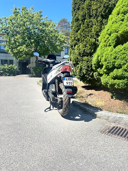 Kymco Agility City 50 2 of 4
