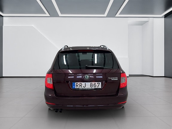 Skoda Superb 5 of 5