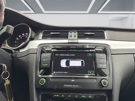 Skoda Superb 13 of 16