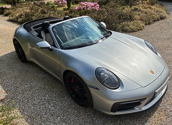 Porsche 911 Carrera GTS 12 of 12