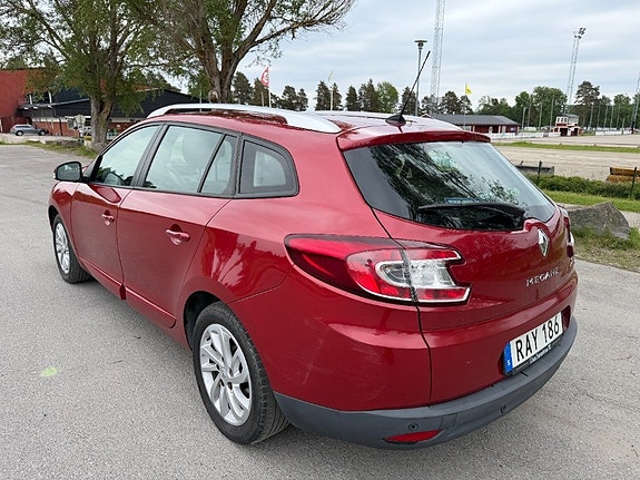 Renault Megane III 4 of 5