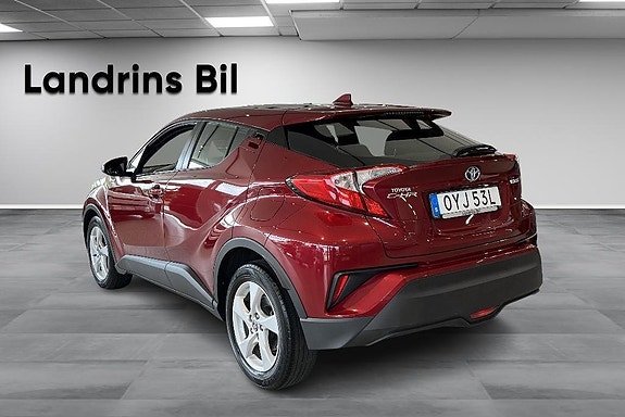 Toyota C-HR 6 of 22