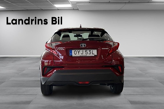 Toyota C-HR 5 of 22