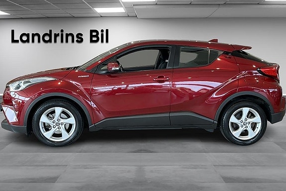 Toyota C-HR 4 of 22